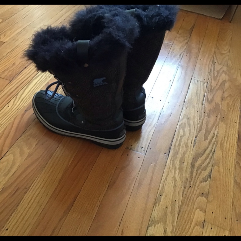 Sorel snow boots